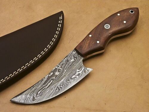 Beautiful Design Folding Blade Damascus Steel Hunting Full Tang Ideal Gift Item.